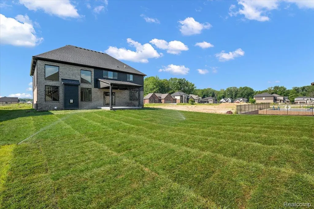 24462 Sawgrass Drive Macomb Township MI 48042