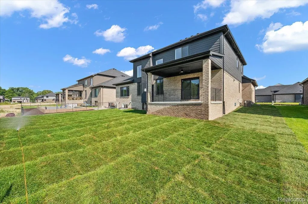 24462 Sawgrass Drive Macomb Township MI 48042
