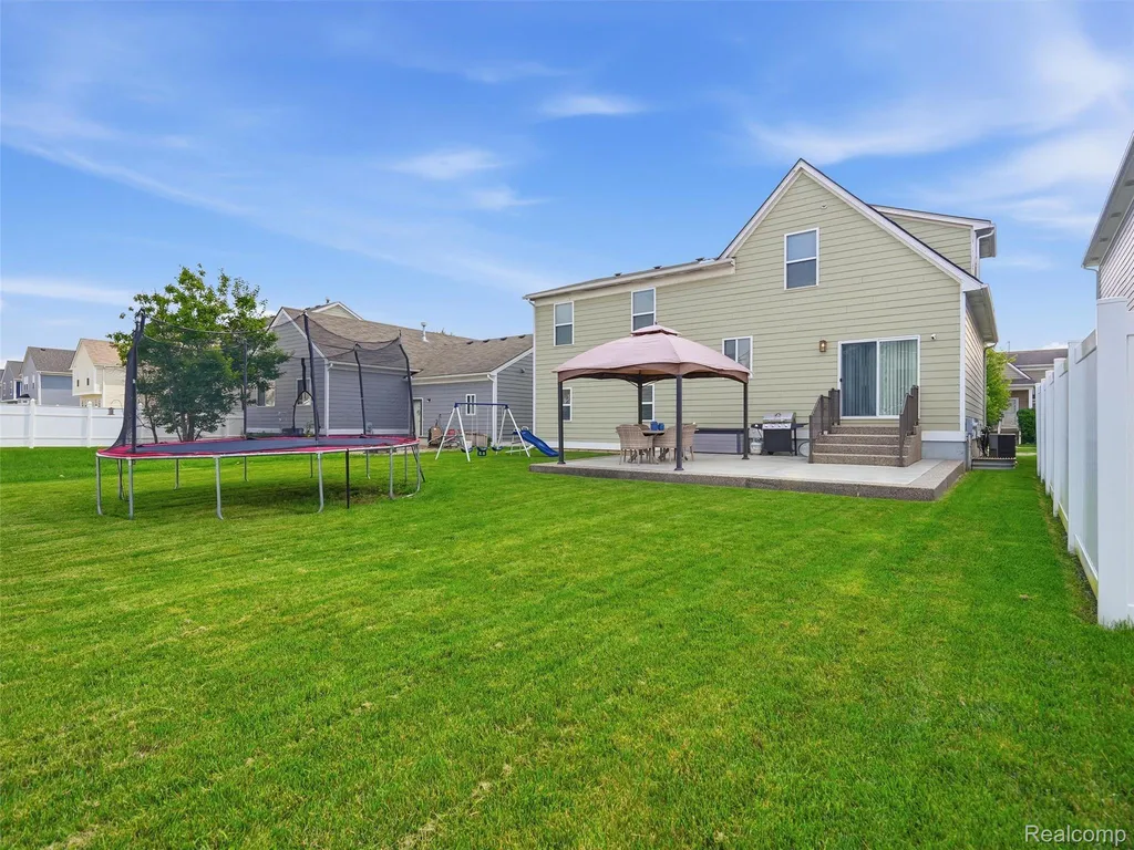 59119 E Brockton Street New Haven Village MI 48048