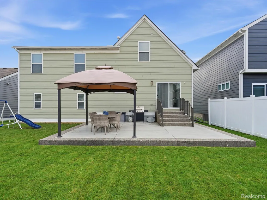 59119 E Brockton Street New Haven Village MI 48048