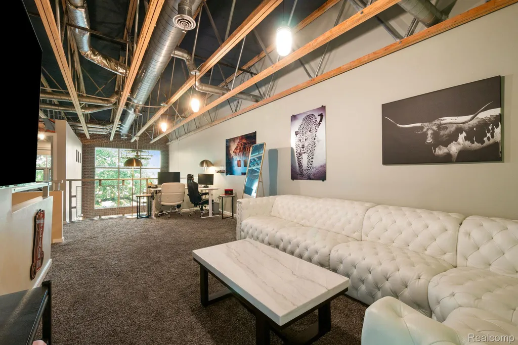 614 S Troy Street Royal Oak City MI 48067