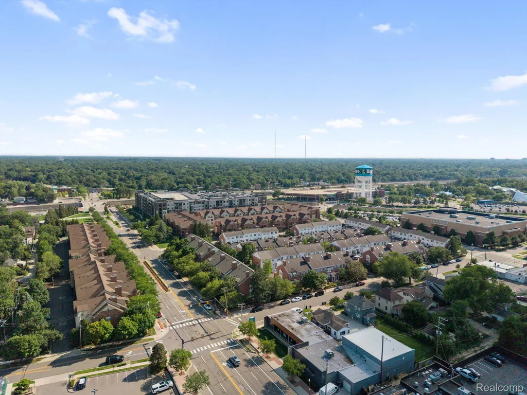 614 S Troy Street Royal Oak City MI 48067