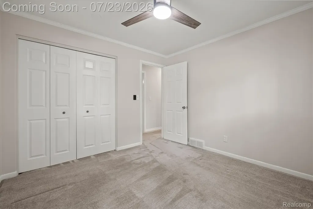 656 Lynndale Court Rochester Hills City MI 48309