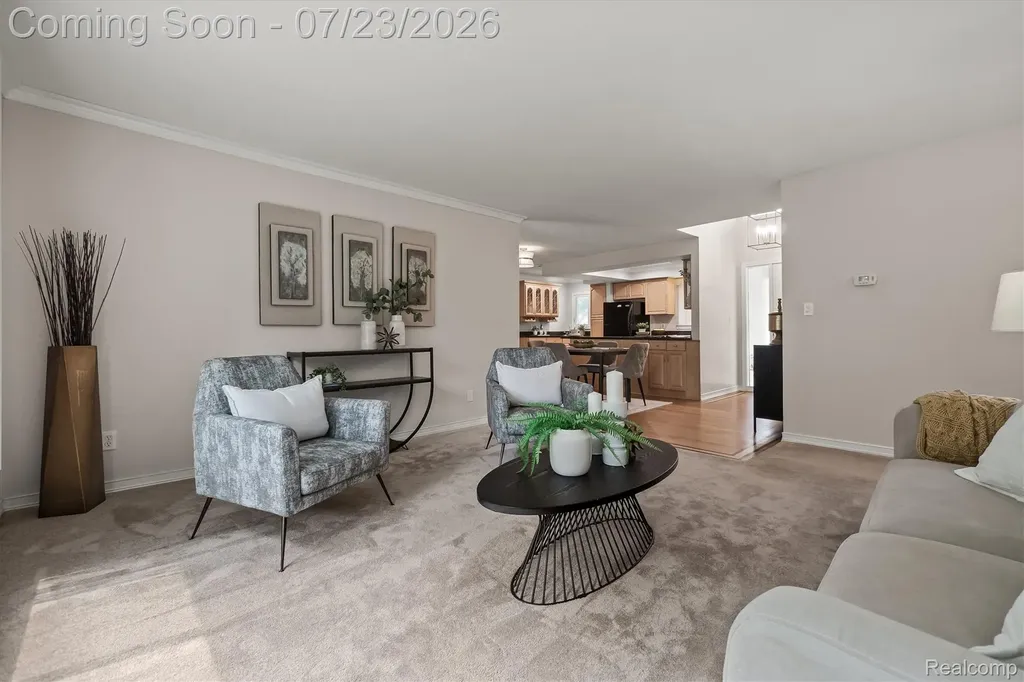 656 Lynndale Court Rochester Hills City MI 48309