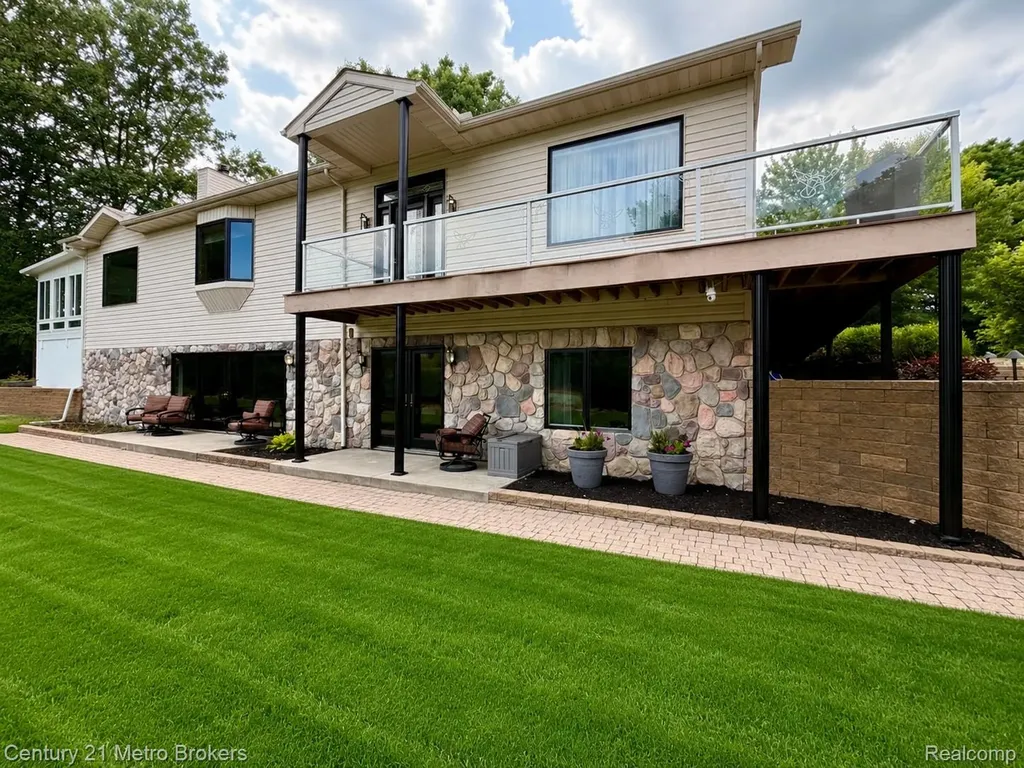 5484 Wakefield Road Grand Blanc Charter Township MI 48439