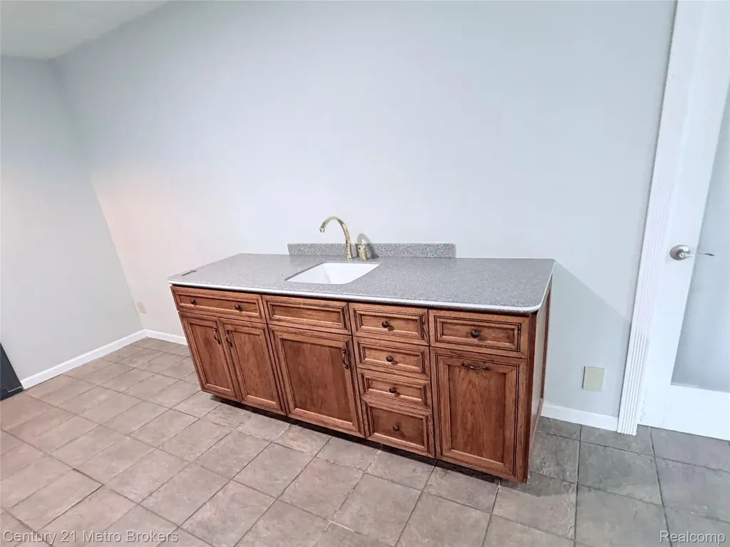 5484 Wakefield Road Grand Blanc Charter Township MI 48439