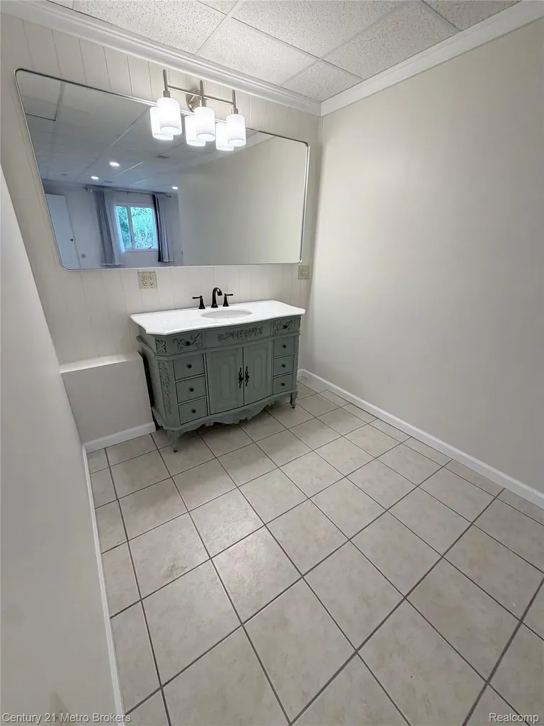 5484 Wakefield Road Grand Blanc Charter Township MI 48439