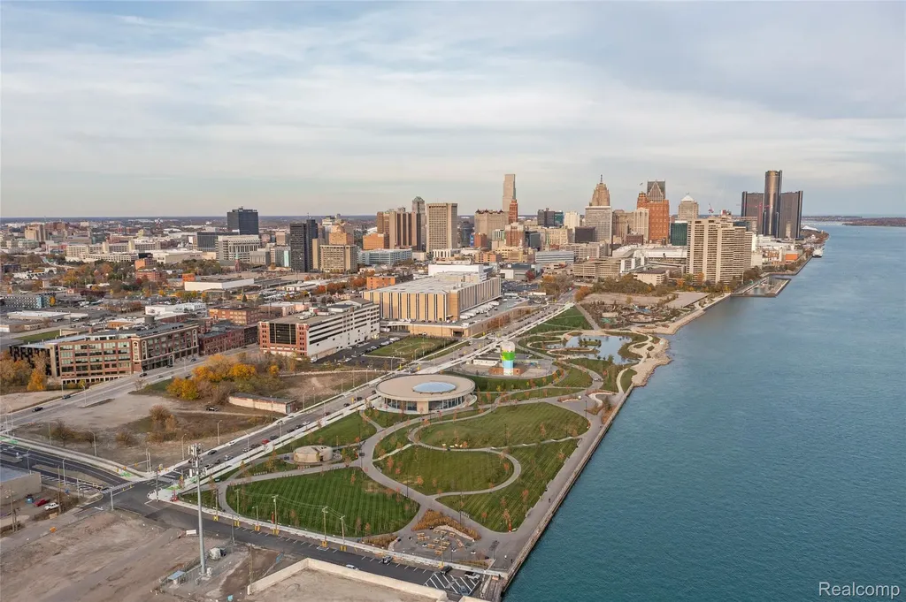 2564 Michigan Avenue Detroit City MI 48216