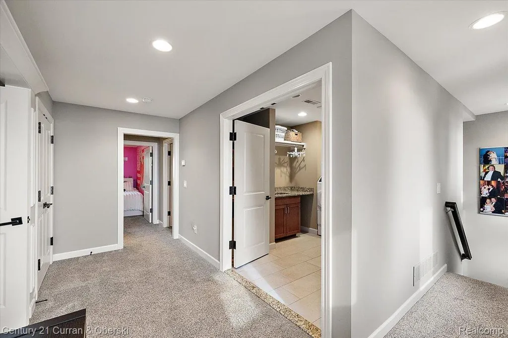1345 E Lake Drive Novi City MI 48377