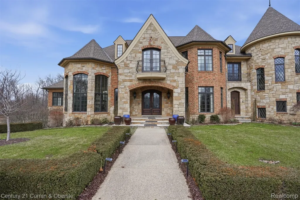 11479 Clyde Road Hartland Township MI 48430
