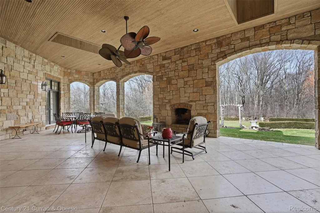 11479 Clyde Road Hartland Township MI 48430