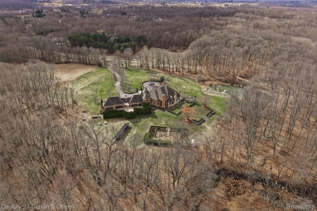 11479 Clyde Road Hartland Township MI 48430