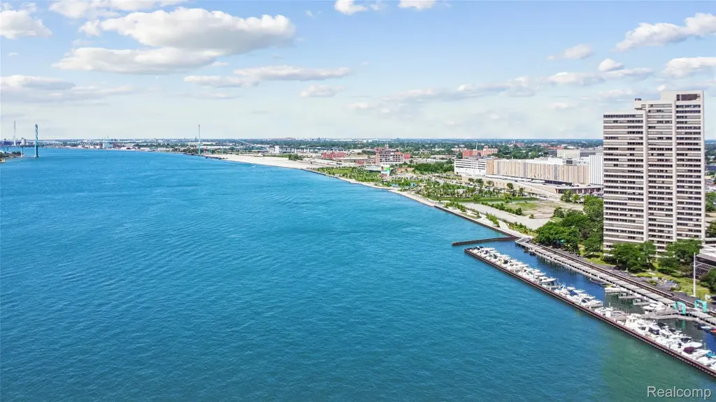 1001 W Jefferson Avenue Detroit City MI 48226