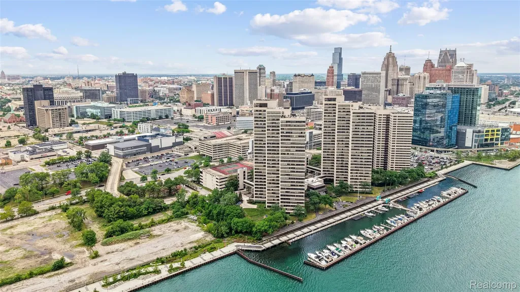 1001 W Jefferson Avenue Detroit City MI 48226
