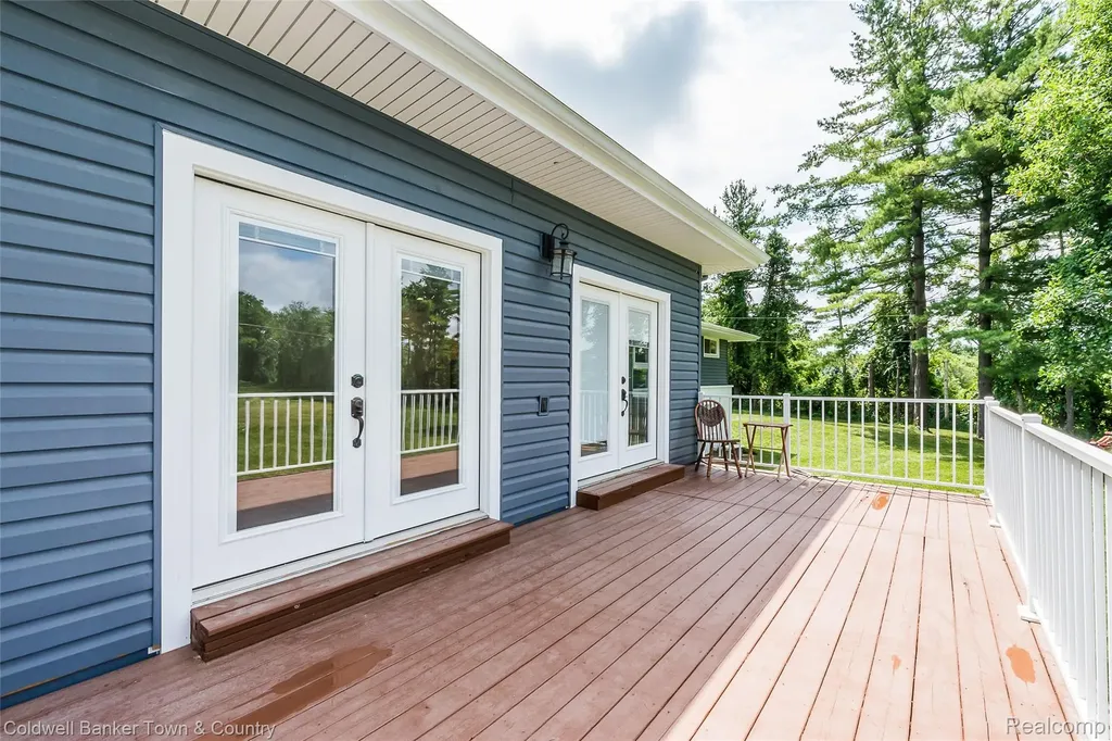 2992 Old Plank Road Milford Charter Township MI 48381