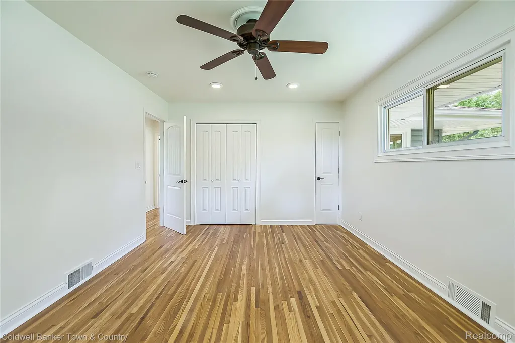 2992 Old Plank Road Milford Charter Township MI 48381