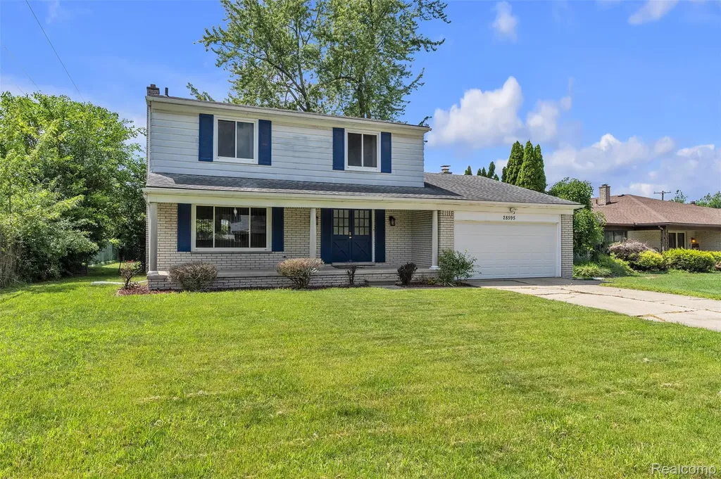28595 Sann Carlos Street Southfield City MI 48076
