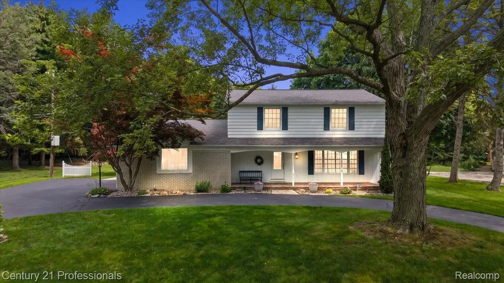633 Foxhall Road Bloomfield Hills City MI 48304