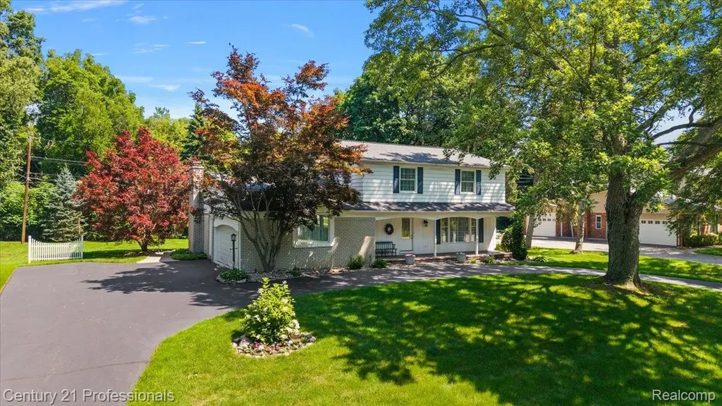 633 Foxhall Road Bloomfield Hills City MI 48304
