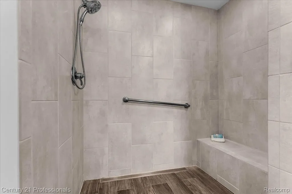 3680 Kingsway Drive Highland Charter Township MI 48356