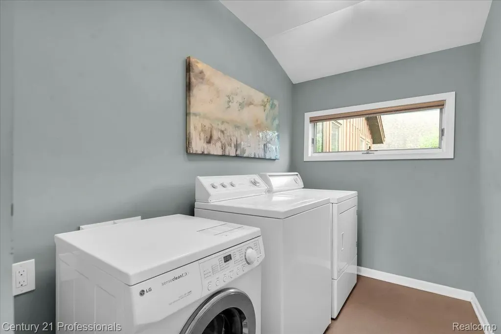 3680 Kingsway Drive Highland Charter Township MI 48356