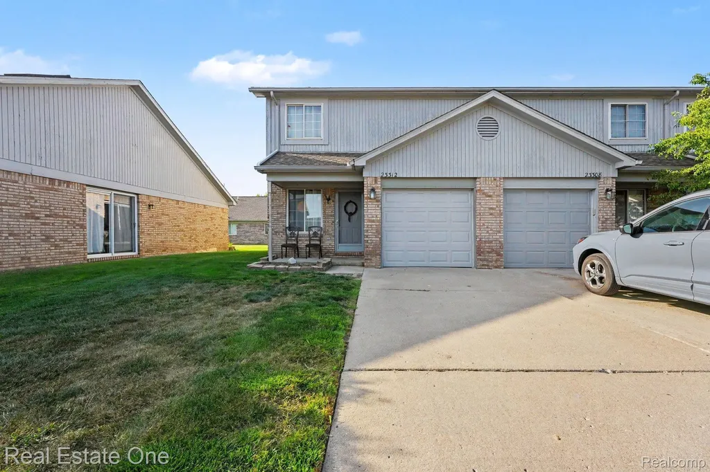23312 Bunte Court Brownstown Charter Township MI 48183