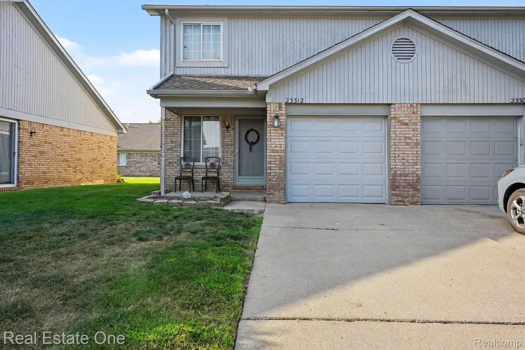 23312 Bunte Court Brownstown Charter Township MI 48183
