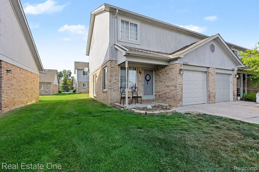 23312 Bunte Court Brownstown Charter Township MI 48183