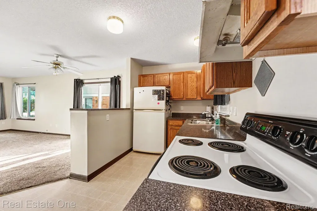 23312 Bunte Court Brownstown Charter Township MI 48183