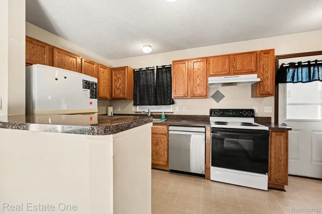 23312 Bunte Court Brownstown Charter Township MI 48183