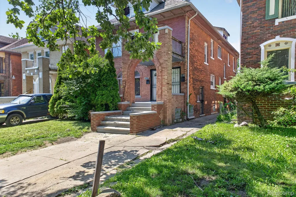 3000 Cortland Street Detroit City MI 48206