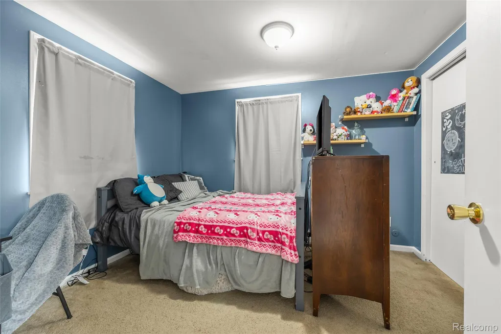 2378 River Drive Lincoln Park City MI 48146