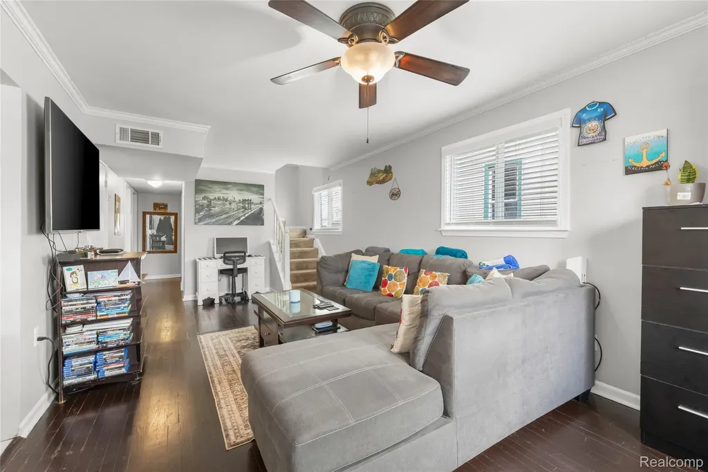 2378 River Drive Lincoln Park City MI 48146