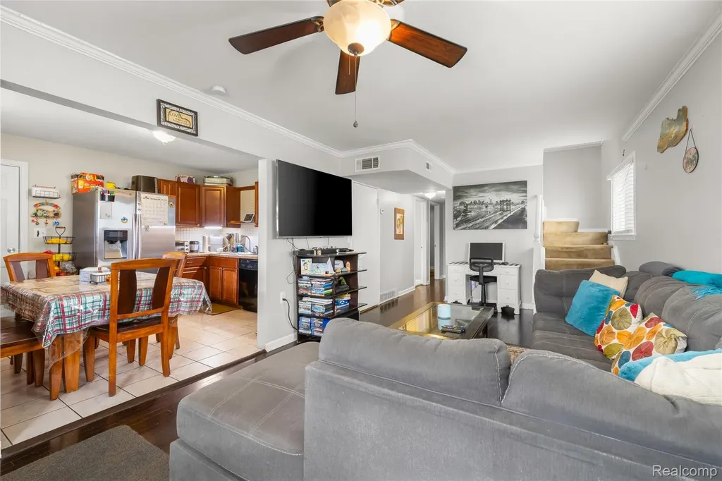 2378 River Drive Lincoln Park City MI 48146