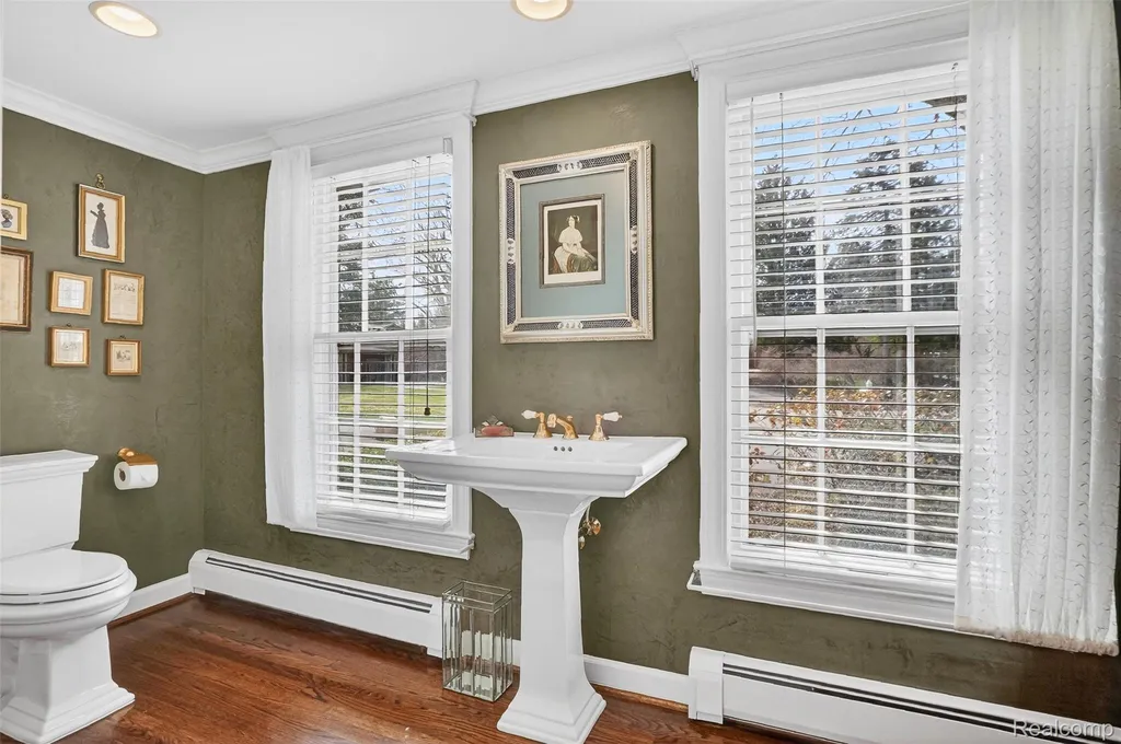 27220 Willowgreen Court Franklin Village MI 48025