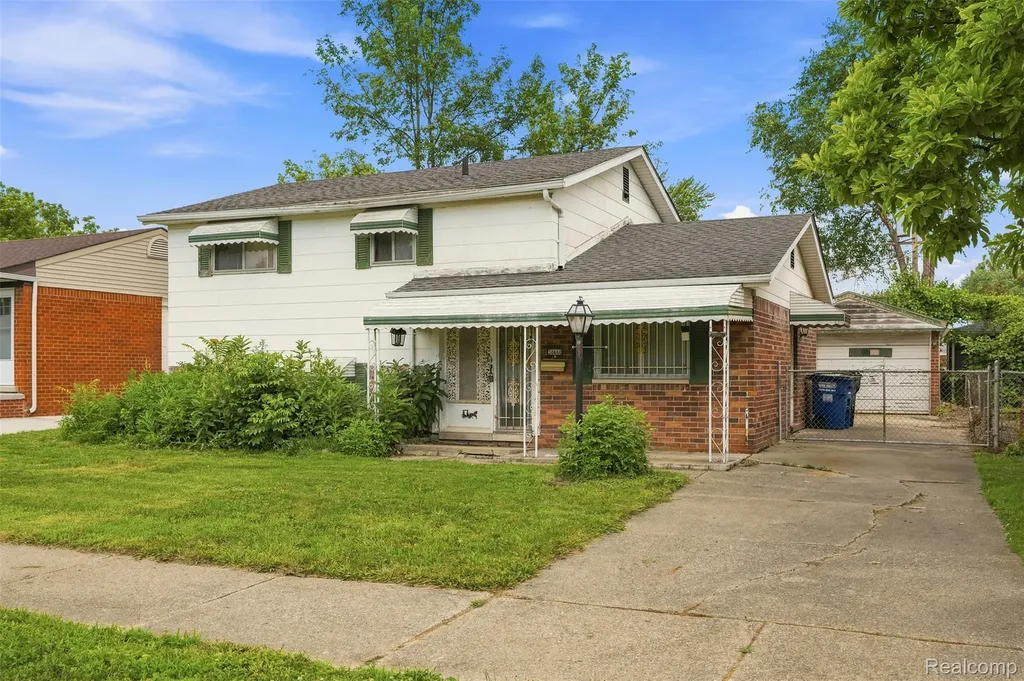 30650 Palmer Road Westland City MI 48186