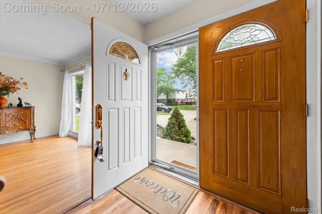 11280 Mandale Drive Sterling Heights City MI 48312