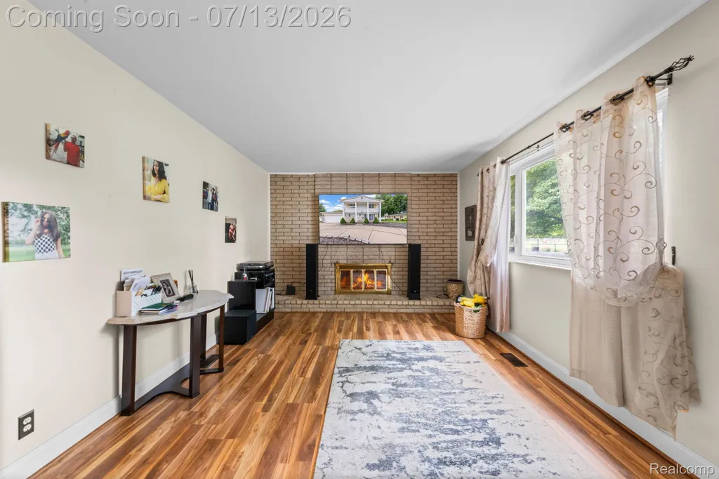 11280 Mandale Drive Sterling Heights City MI 48312