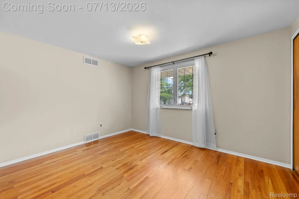 11280 Mandale Drive Sterling Heights City MI 48312
