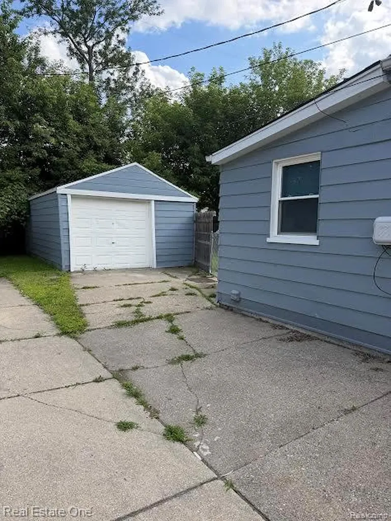 540 Camden Street Ferndale City MI 48220