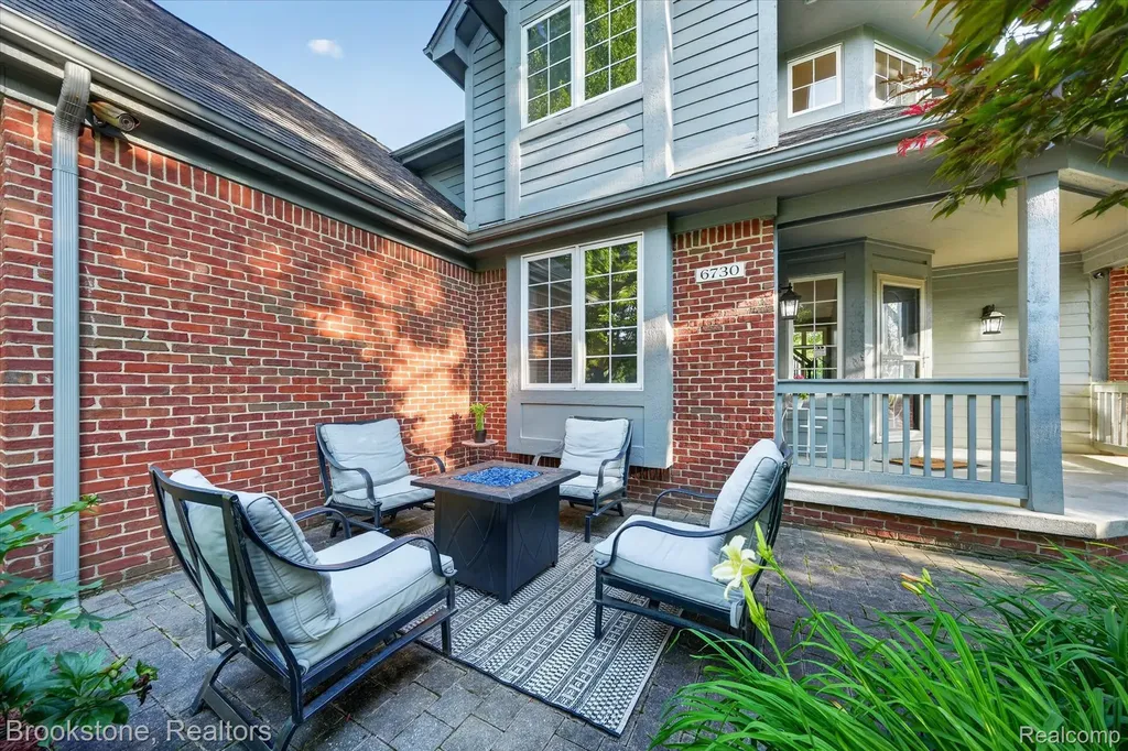 6730 Longhurst Drive Independence Charter Township MI 48346