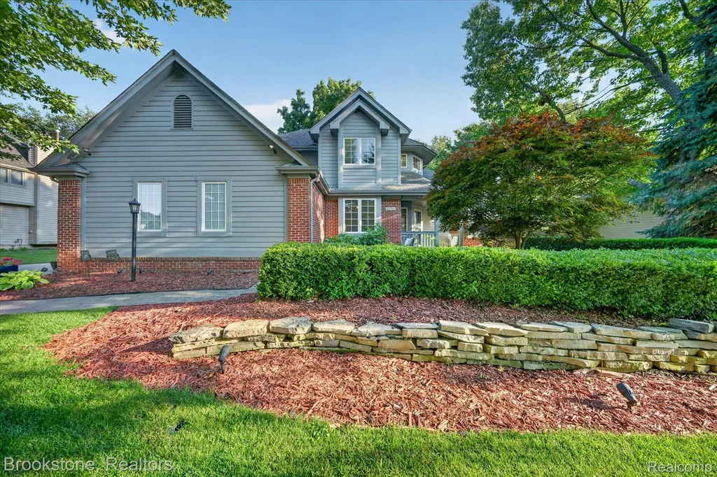 6730 Longhurst Drive Independence Charter Township MI 48346