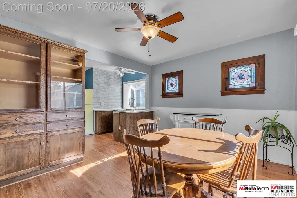 2929 Holden Avenue Waterford Charter Township MI 48329