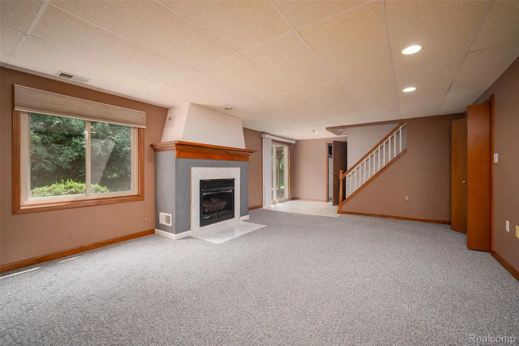19632 Sussex Avenue Livonia City MI 48152