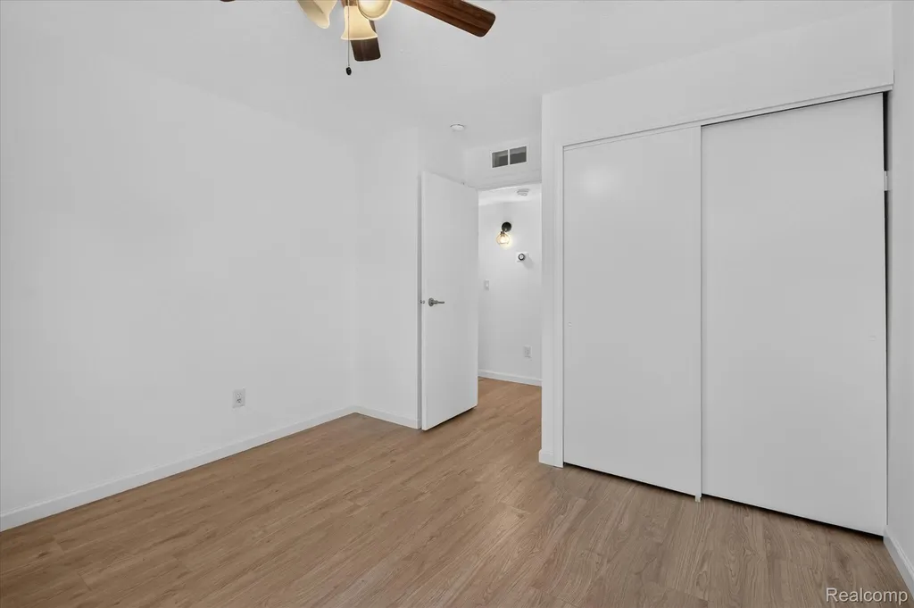 61165 Greenwood Drive South Lyon City MI 48178