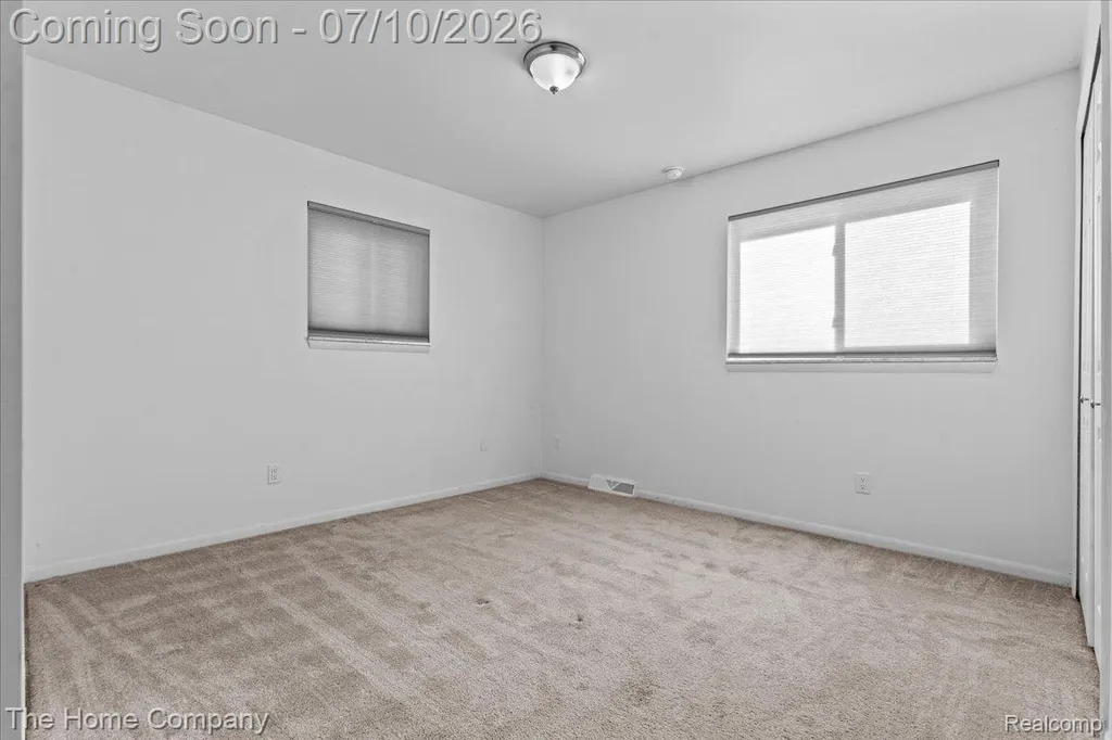 33413 Louise Avenue Clinton Charter Township MI 48035