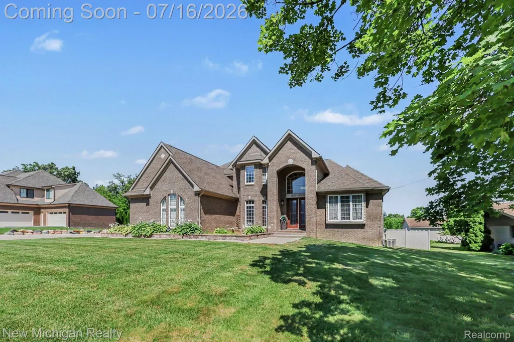 3812 Finch Drive Troy City MI 48084