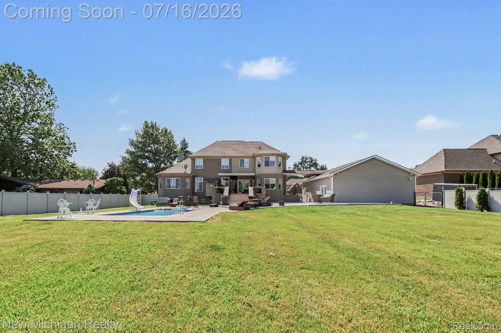 3812 Finch Drive Troy City MI 48084