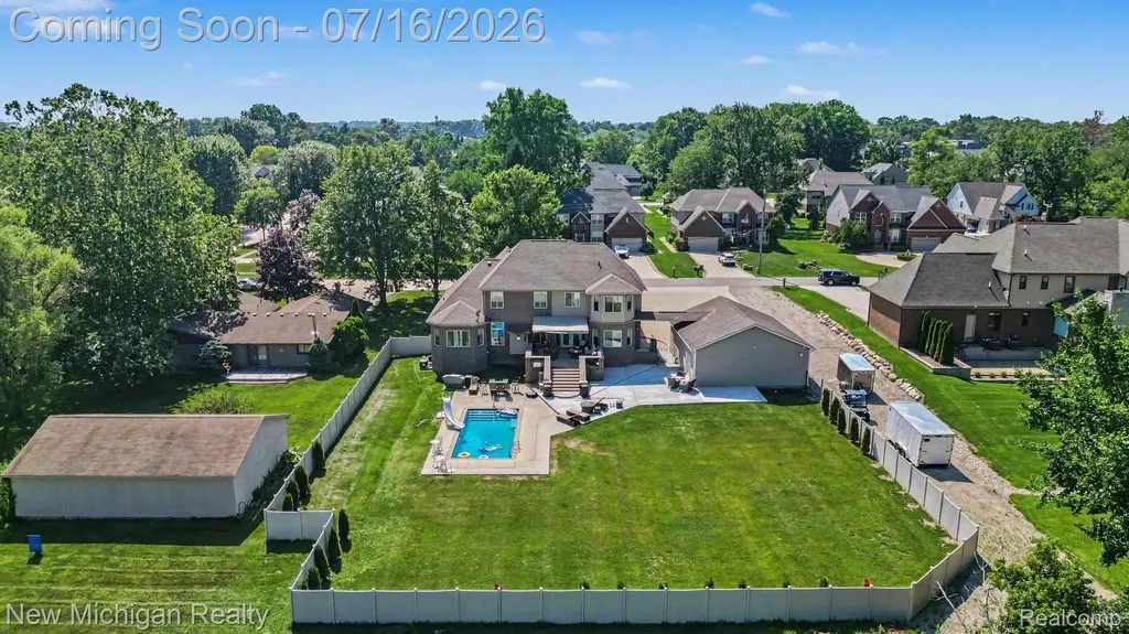 3812 Finch Drive Troy City MI 48084