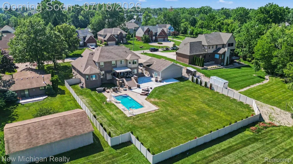 3812 Finch Drive Troy City MI 48084